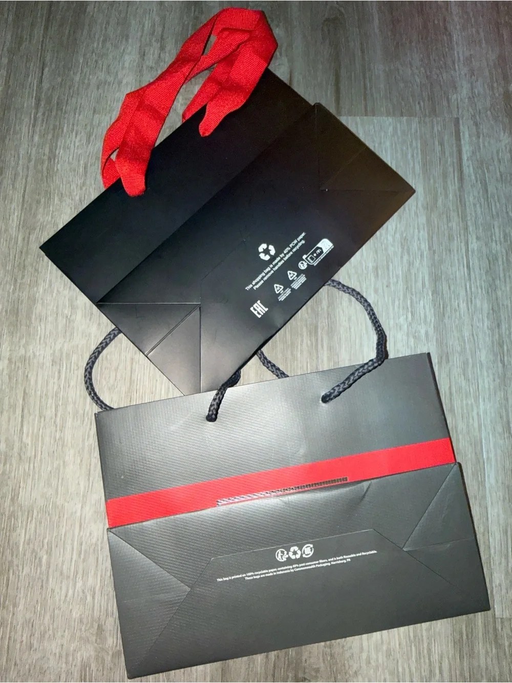2 Tumi Shopping Bags in Black and Red